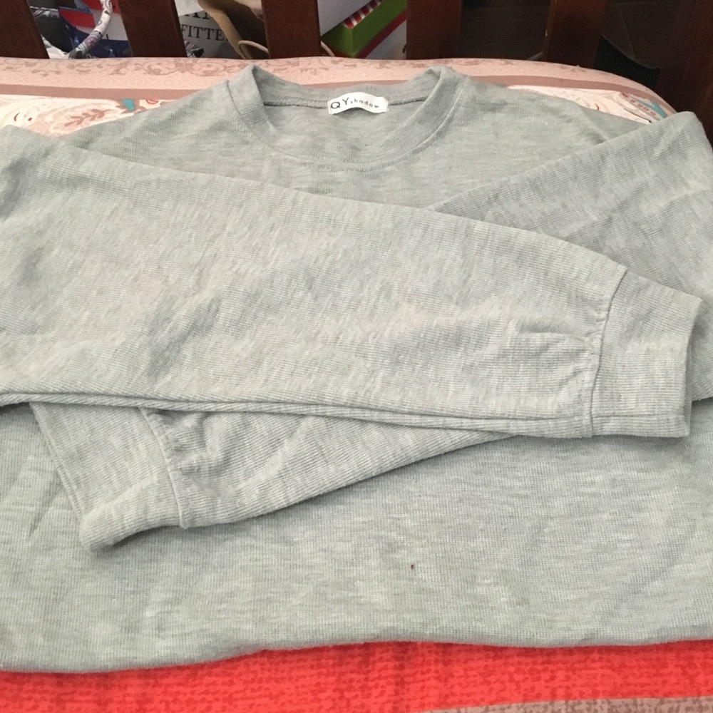 Basic Gray Crewneck Sweatshirt